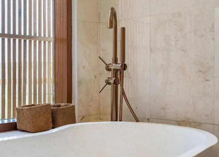 Albizia | 2br Stone Bathtub, Near Canggu * Mengwi