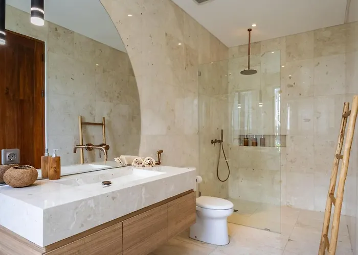Ferienhaus Albizia | 2br Stone Bathtub, Near Canggu *